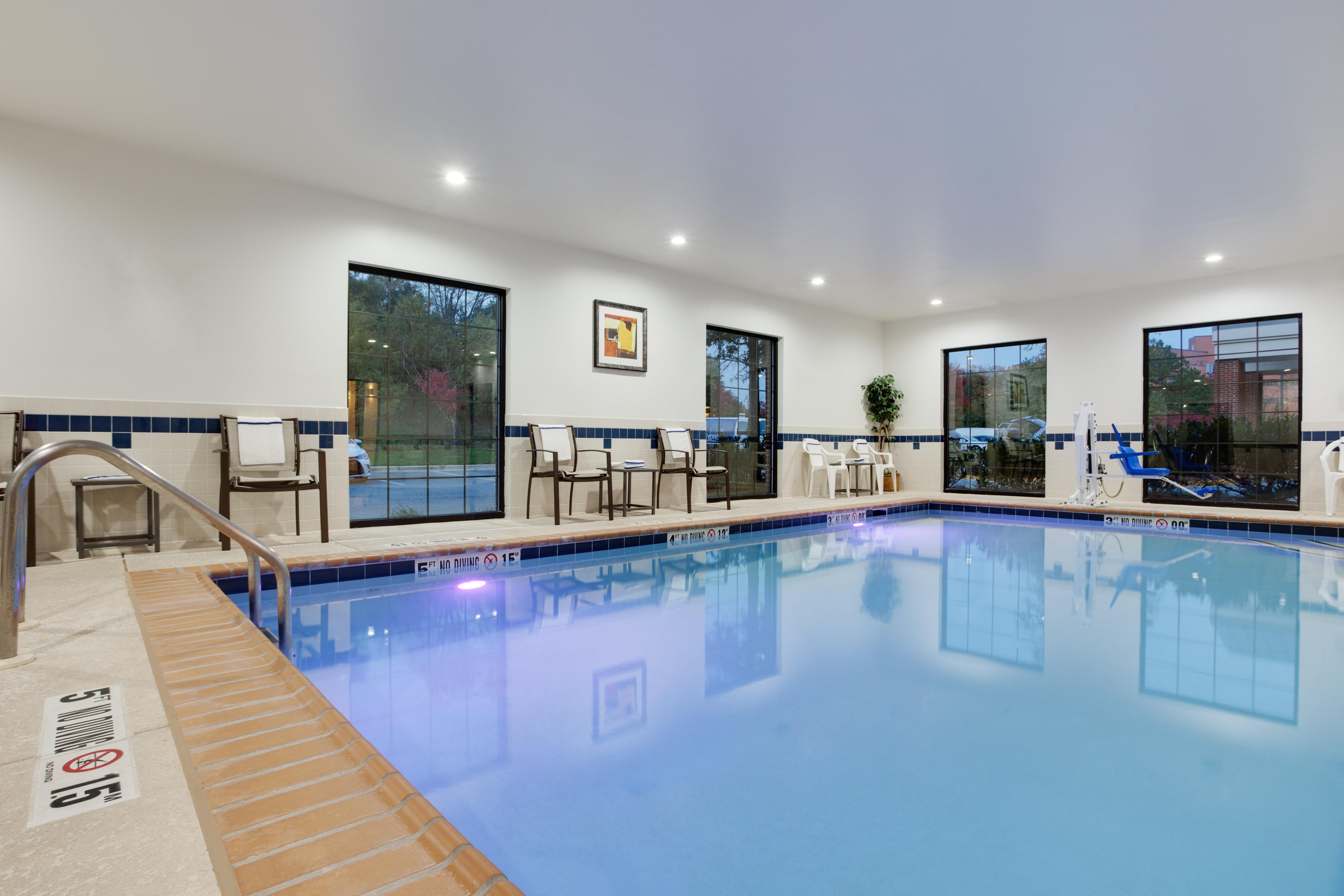Holiday Inn Express I-95 Capitol Beltway - Largo By Ihg Exterior foto